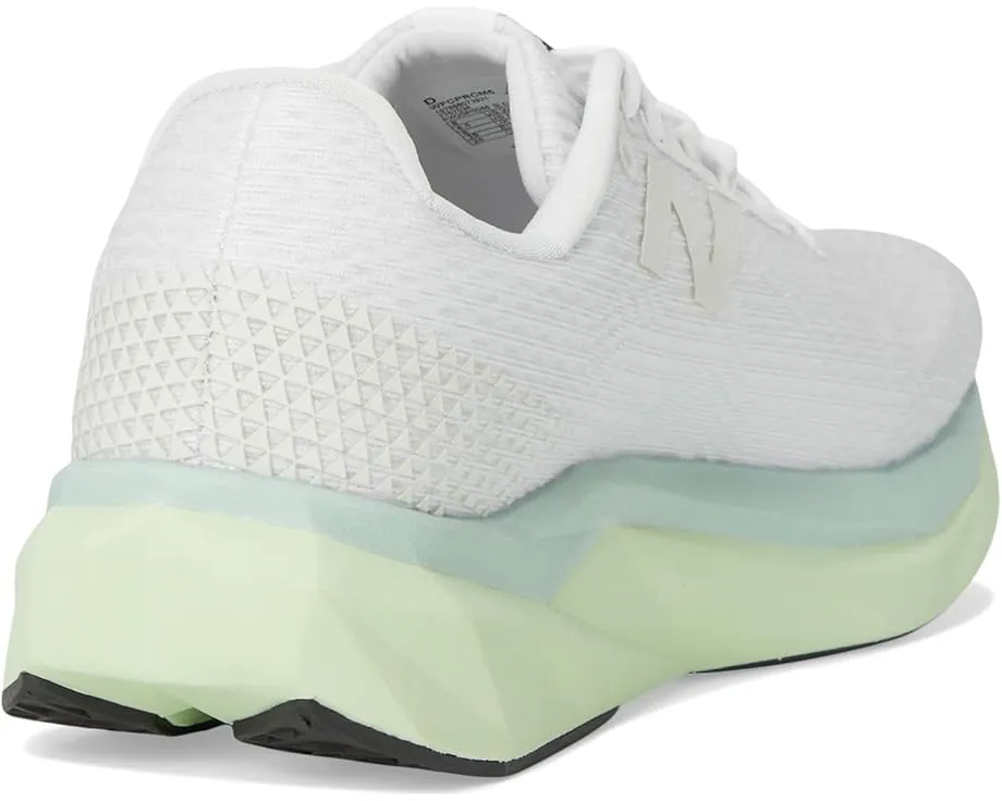 Беговые кроссовки New Balance FuelCell Propel v5 с пеной FuelCell