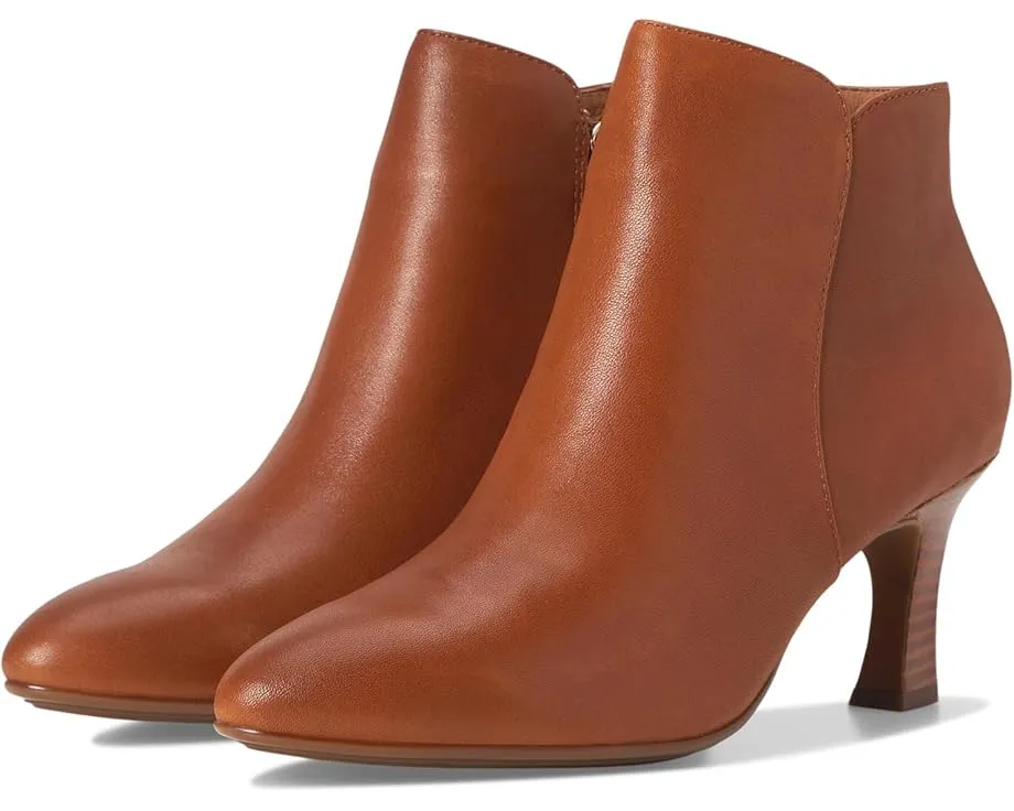 Ботфорты Sofft Sasha из кожи с застежкой-молнией