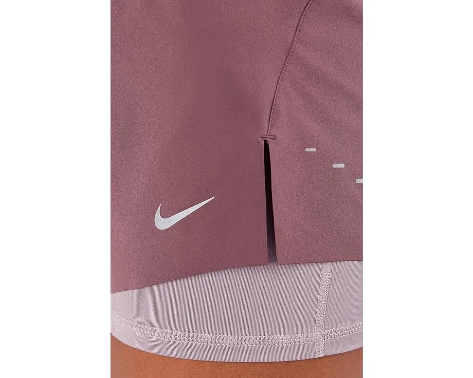 Беговые шорты Nike Swift 2-в-1 с технологией Dri-FIT