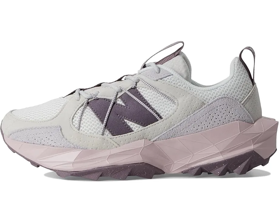 Кроссовки New Balance Tektrel с цветными блоками и петлями для удобства