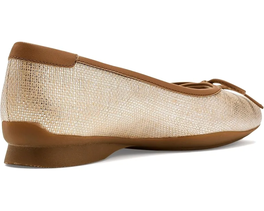 Балетки Clarks Jazmynn Bow со стелькой Ultimate Comfort и подошвой из термопластичной резины