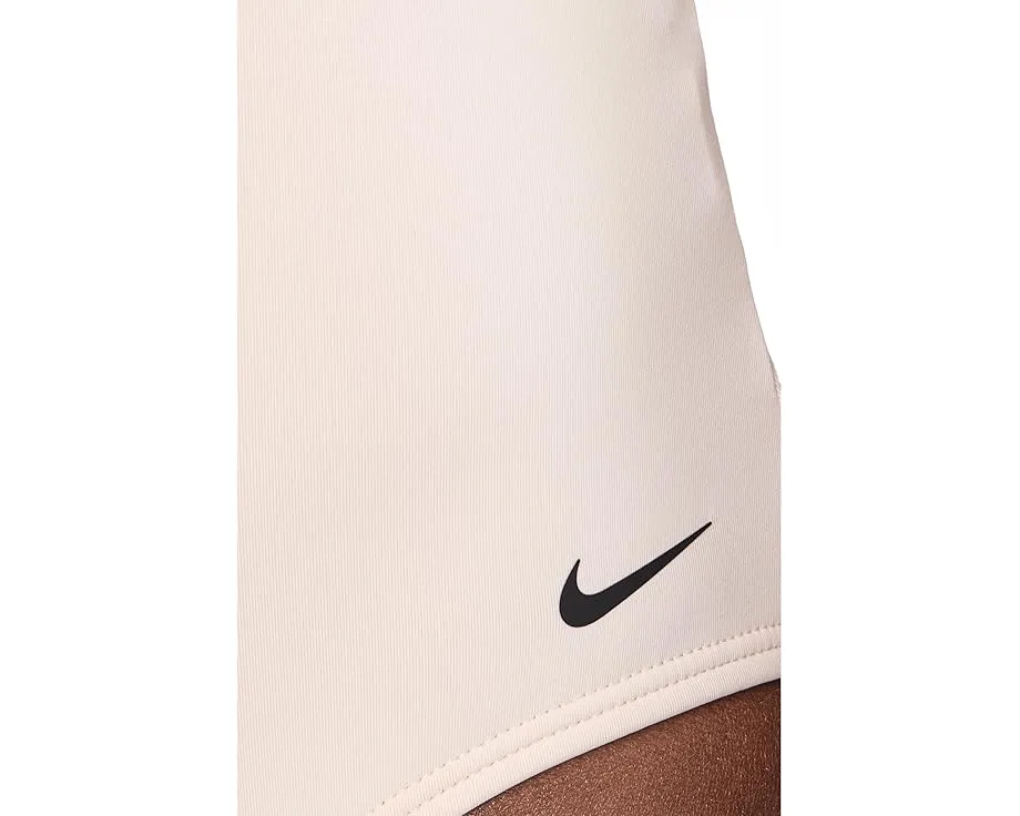 Цельный купальник Nike Effortless Essential с круглым вырезом и съемными бретелями