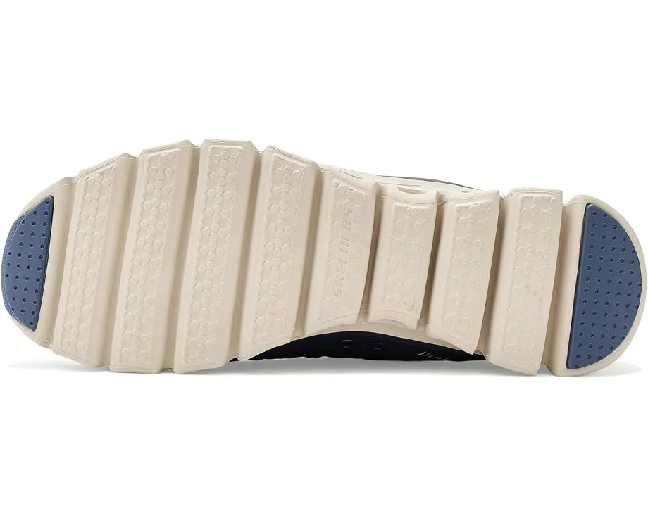 SKECHERS Glide-Step At Ease Cozy Fit с технологией Hands Free Slip Ins и память формы