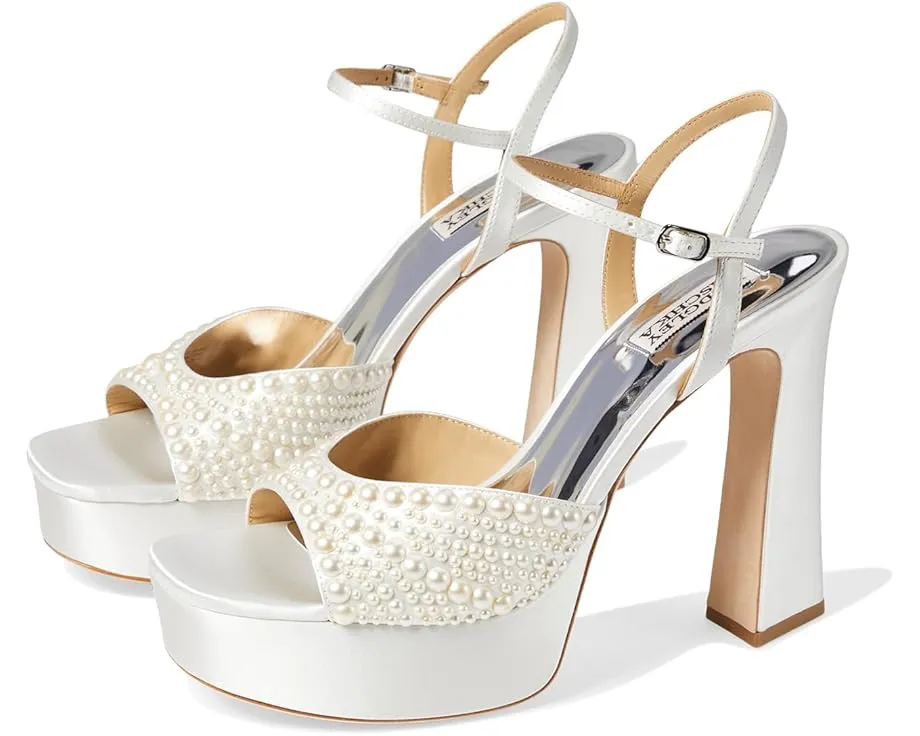 Босоножки Badgley Mischka Bryleigh на платформе с жемчужным декором
