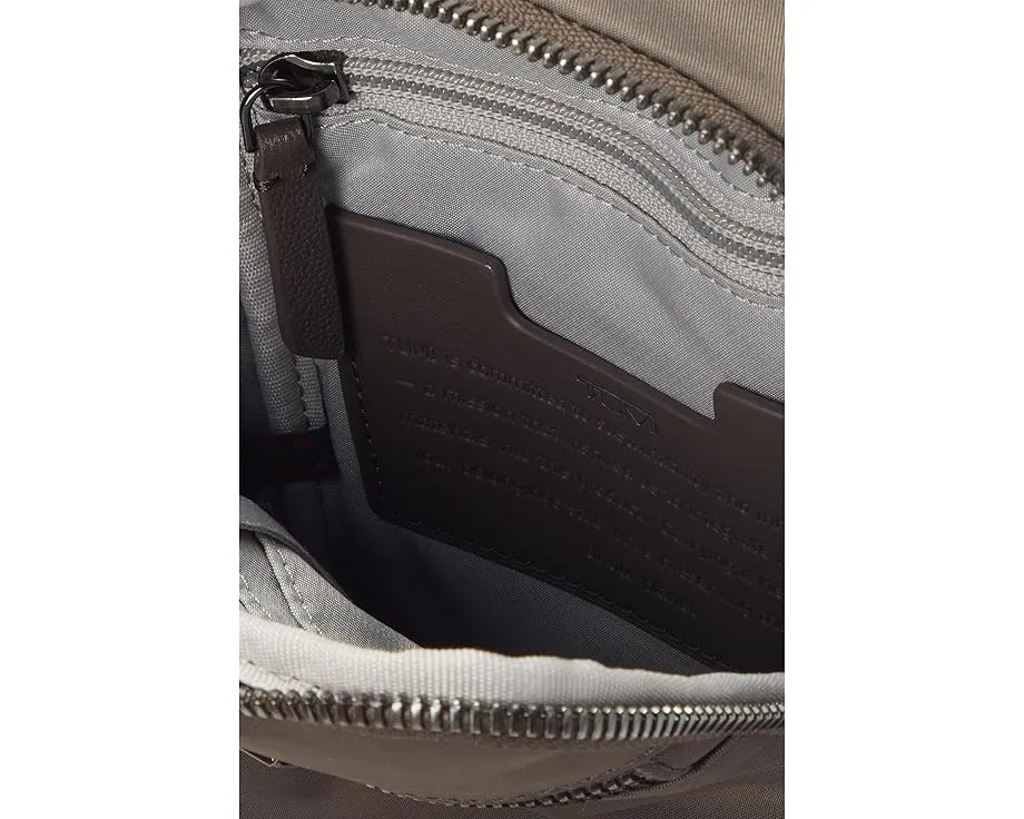 Кроссбоди Tumi Persia с двойной молнией и регулируемым ремнем