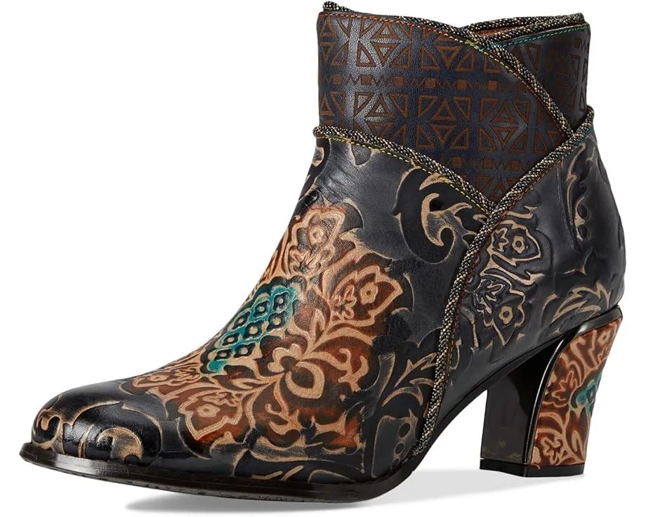 Ботильоны L'Artiste by Spring Step Cherish с тисненым цветочным узором и бархатной подкладкой