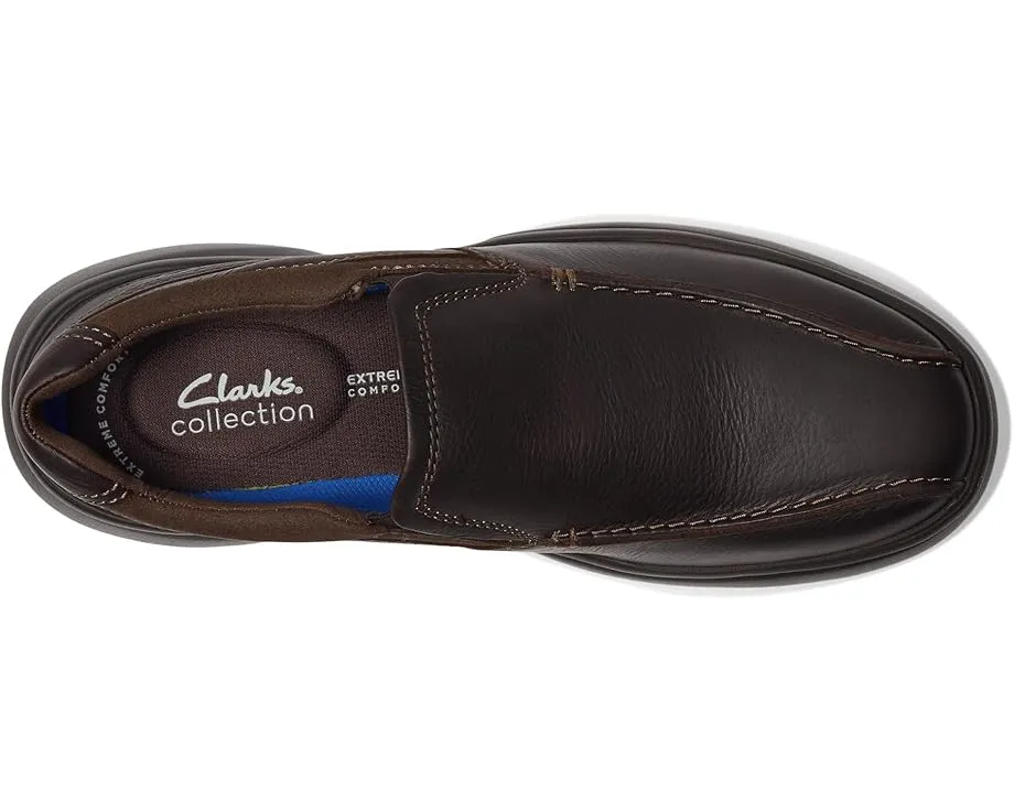 Слипоны Bradley Step от Clarks с технологией Contoured Comfort