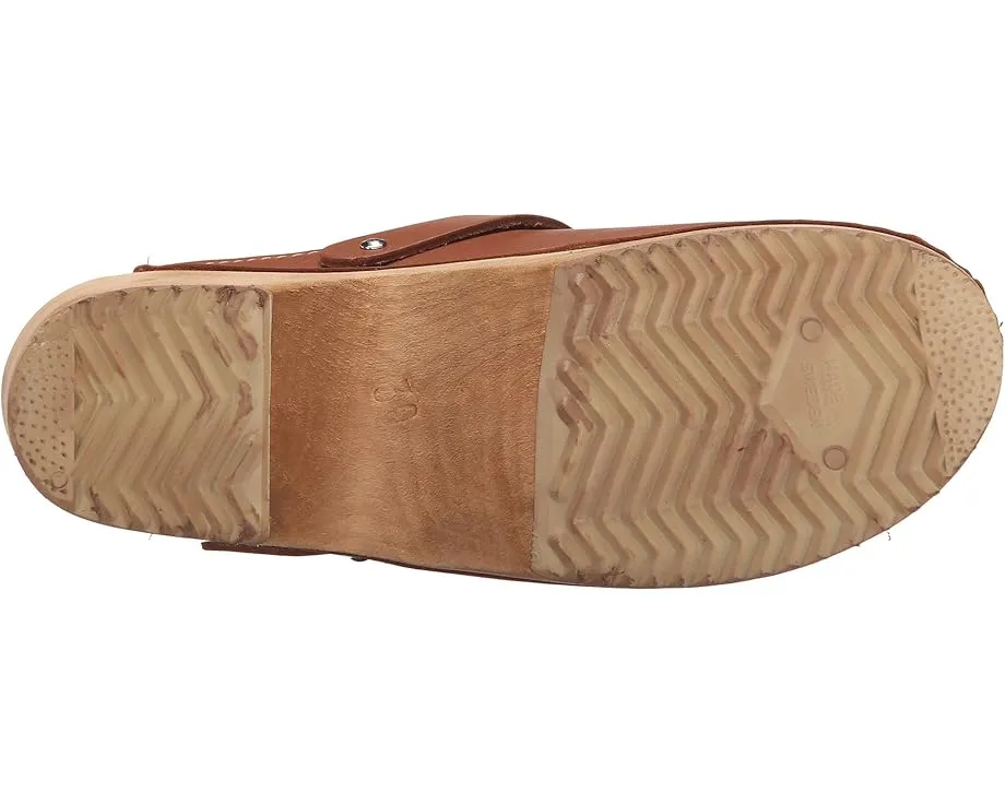 Кожаные сабо Alma с ремешком и удобной деревянной подошвой от MIA