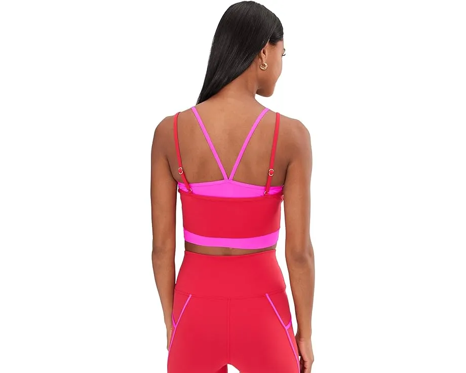 Кроп-топ Vinny от Beach Riot с регулируемыми бретелями и влагоотводящей тканью