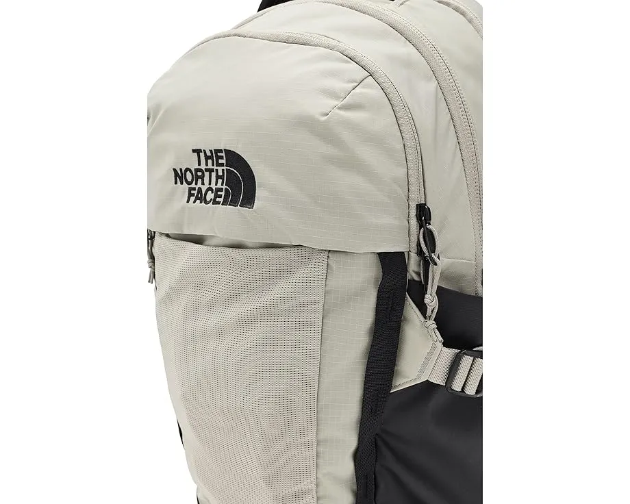 Рюкзак The North Face Recon с усиленной спинкой