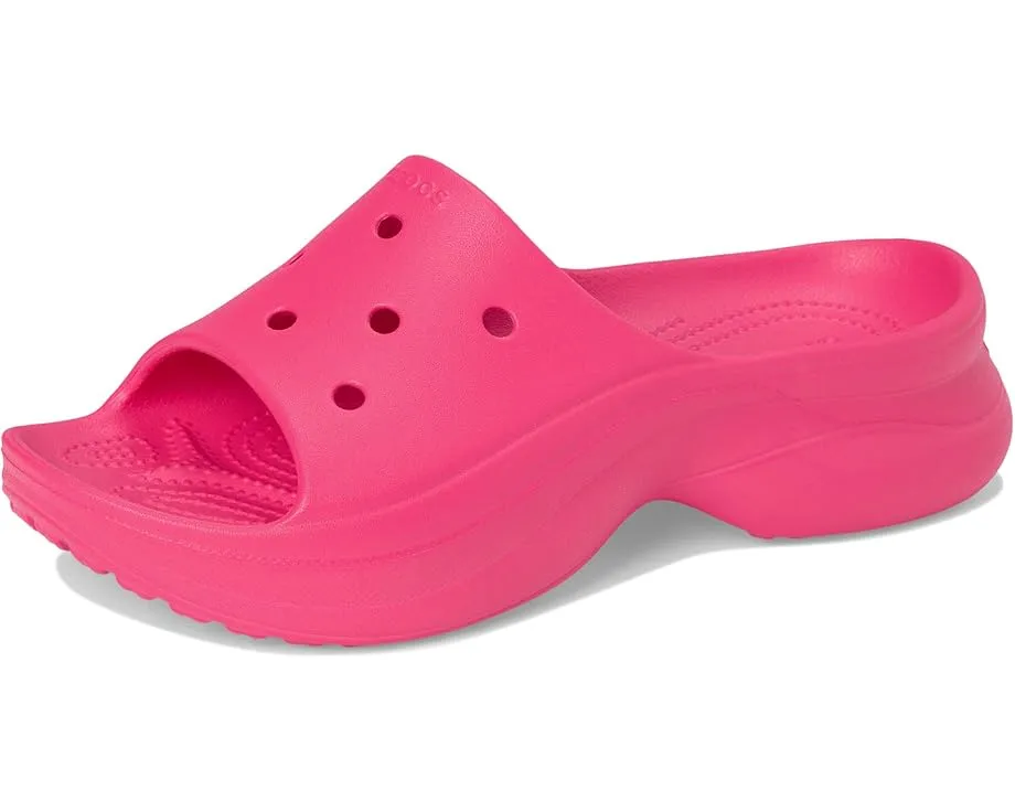 Сандалии Crocs Slide с платформой и смелым дизайном
