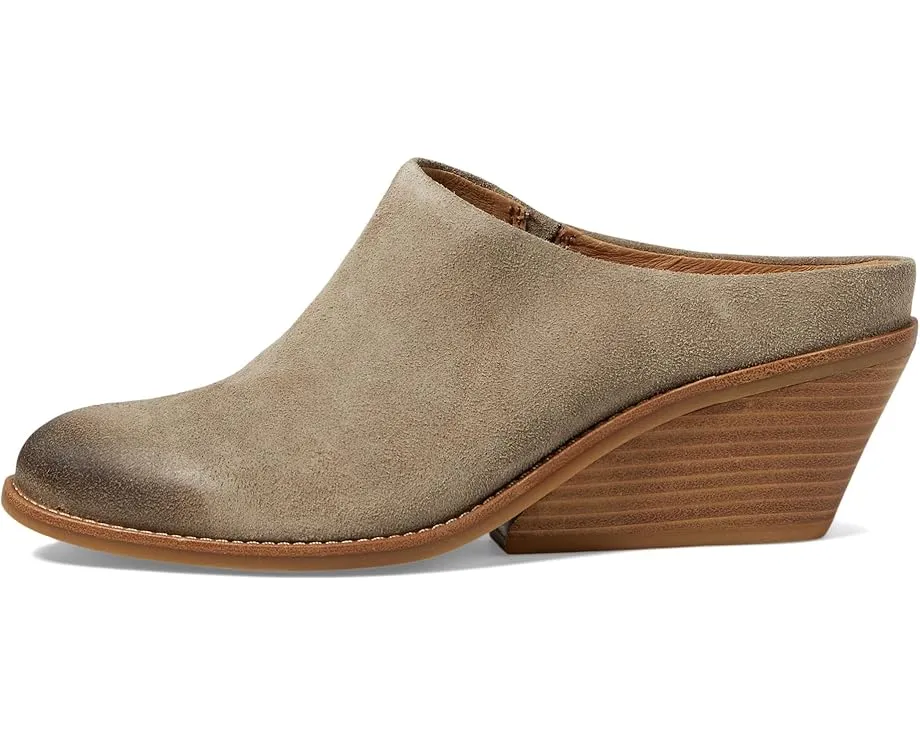 Сандалии Sofft Nicki из мягкой итальянской кожи с клиновидным каблуком