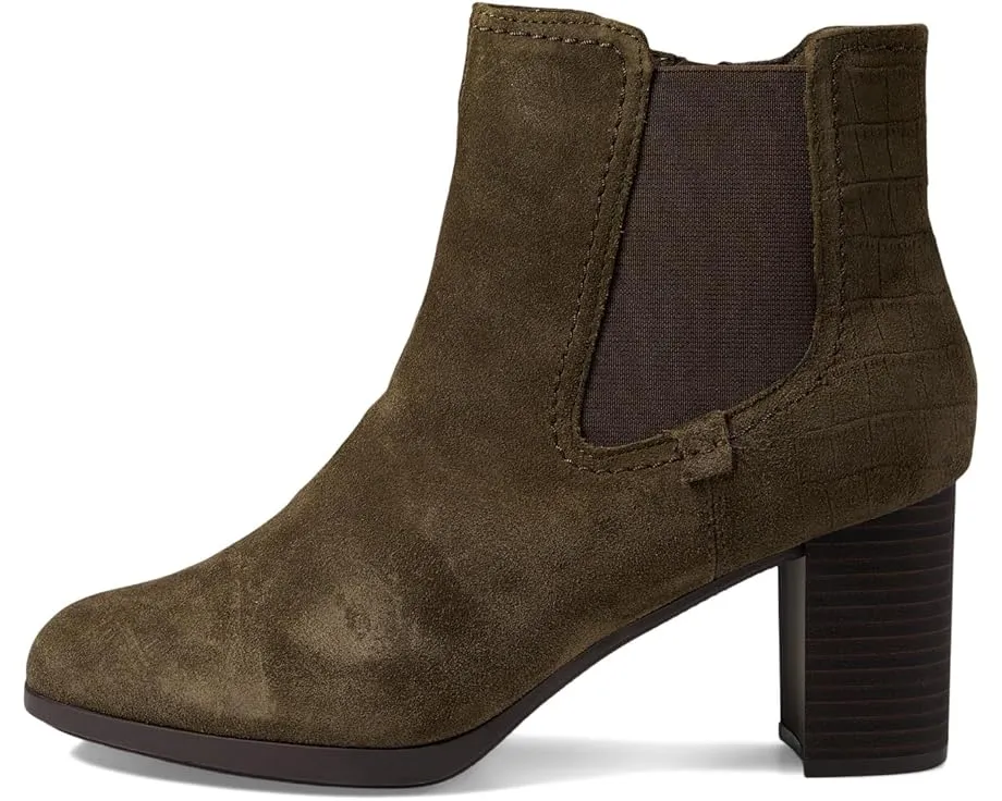 Ботинки Clarks Bayla Rose на устойчивом каблуке с миндалевидным носком