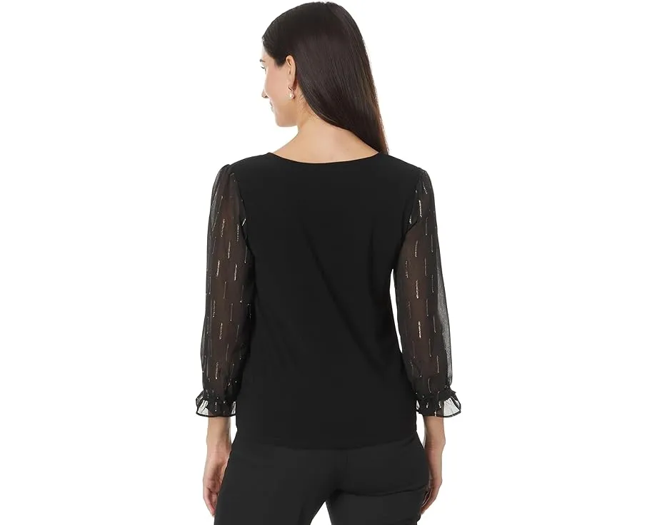 Топ CeCe с 3/4 рукавом из смешанных материалов и V-образным вырезом