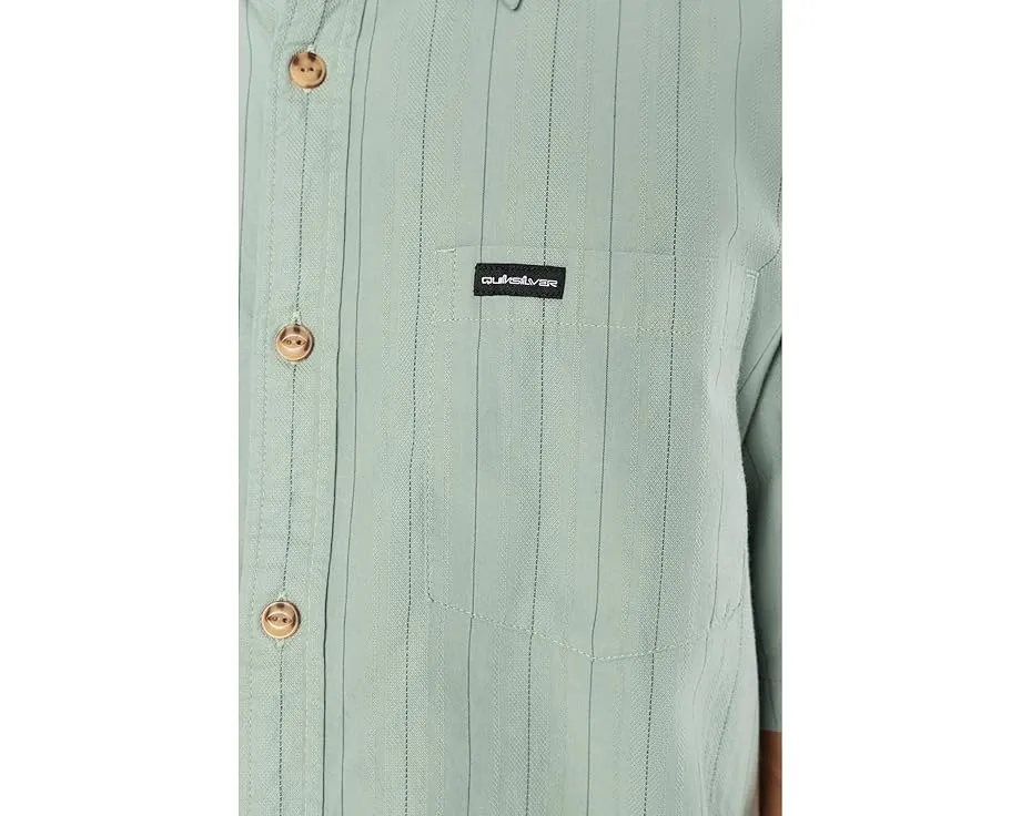 Рубашка Quiksilver Dobby Stripe Classic Woven с оксфордской полосой и нагрудным карманом