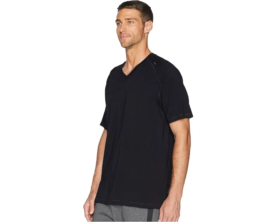 Футболка tasc Performance Carrollton с V-образным вырезом из органического хлопка