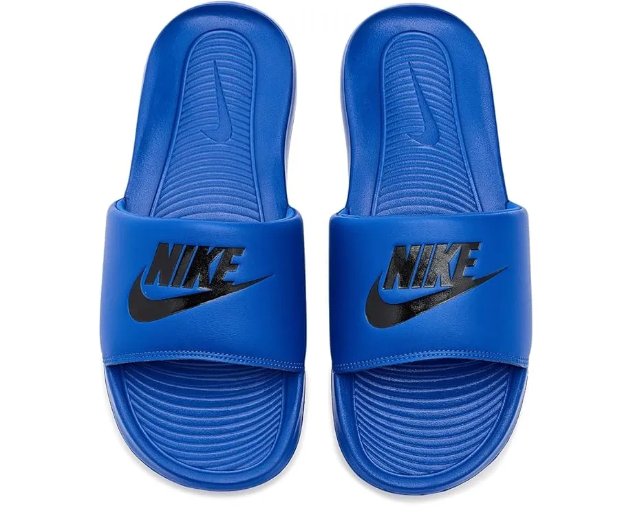 Сланцы Nike Victori One с мягкой пеной и контурным узором