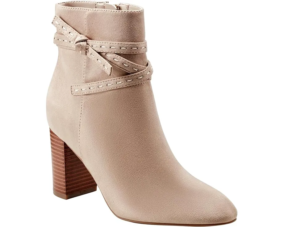 Ботильи Bandolino Ocorn с ремешками и узлом на боку на массивном каблуке