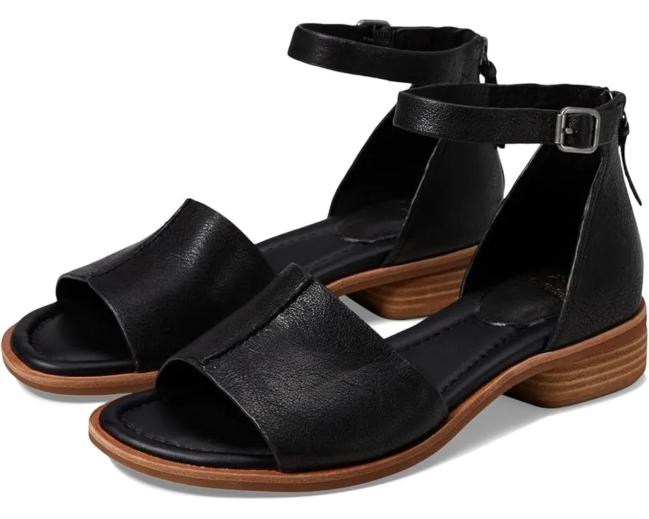 Sofft Faxyn из мягкой итальянской кожи с регулируемой лямкой