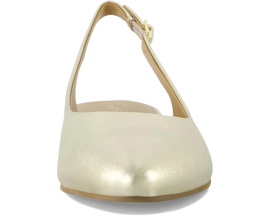 Балетки Trotters Evelyn с острым носком и регулируемым ремешком