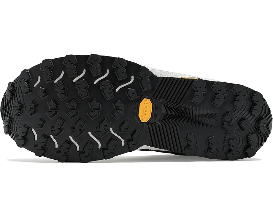 Кроссовки New Balance Fuelcell Rebel Trail для бега по бездорожью
