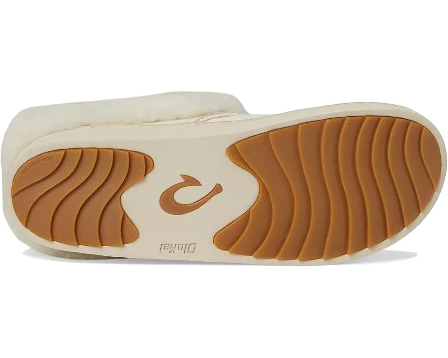 OluKai Домашние тапочки Ku‘I из натуральной кожи с меховой подкладкой