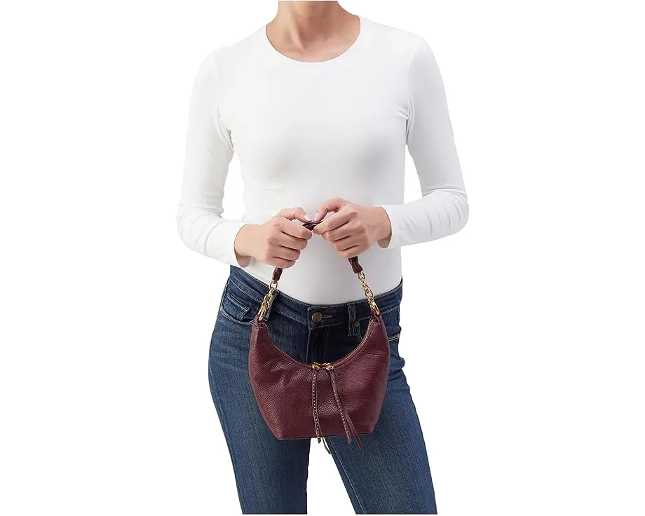 Маленькая кожаная сумка Astrid через плечо с регулируемым ремнем от HOBO