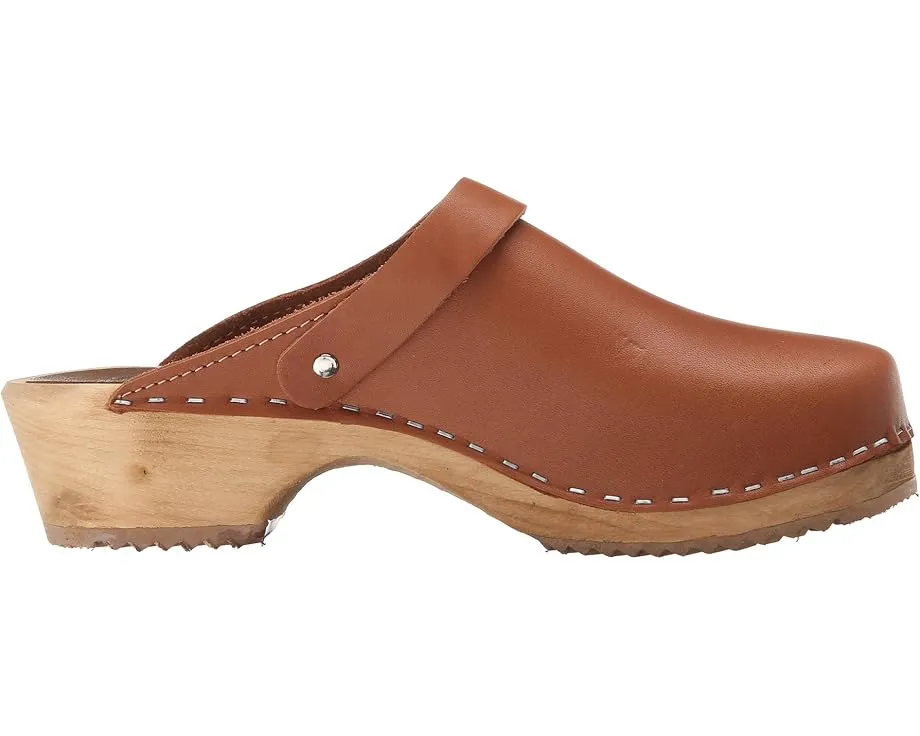 Кожаные сабо Alma с ремешком и удобной деревянной подошвой от MIA