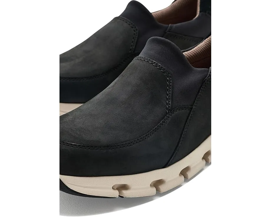 Водонепроницаемые кроссовки Clarks Nature X Sky из черной замши
