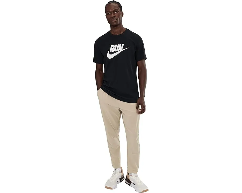 Футболка Nike Dri-FIT Run Swoosh для бега и отдыха