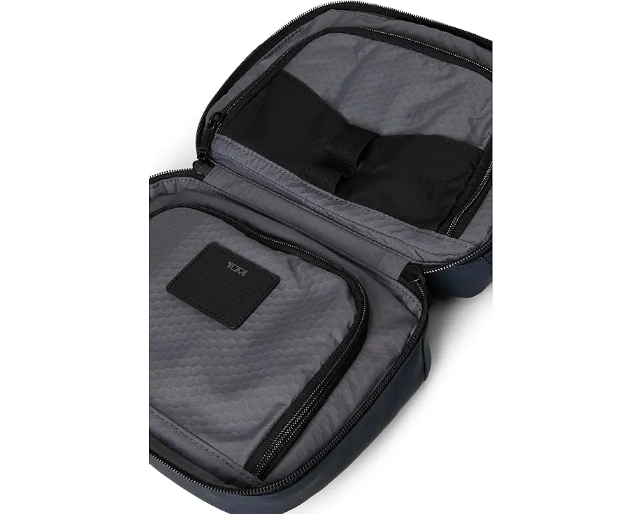 Дорожная косметичка Tumi Response из баллистического нейлона