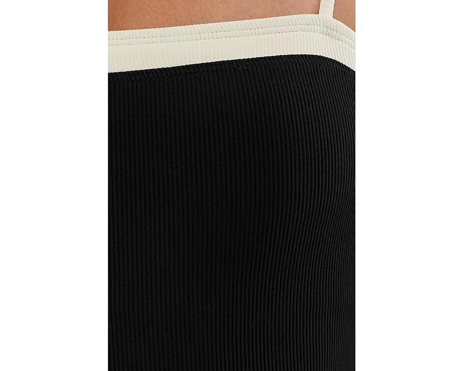 Цельный купальник Tess One-Piece Classic с квадратным вырезом