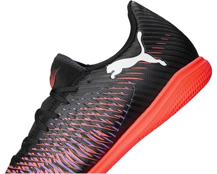 Футбольные бутсы Puma Future 8 Play для залов с искусственной кожей и язычком на липучке