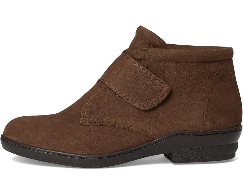 Ботинки Mesa из мягкого нубука с регулируемой застежкой на липучке David Tate