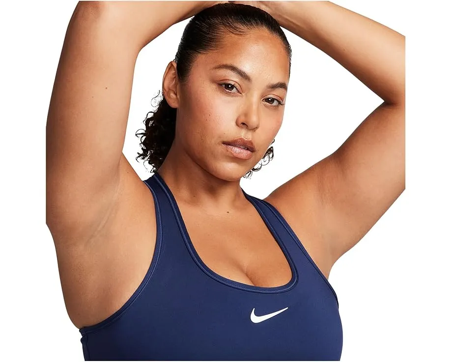 Спортивный бюстгальтер Nike Swoosh со средней поддержкой и вшитыми чашками