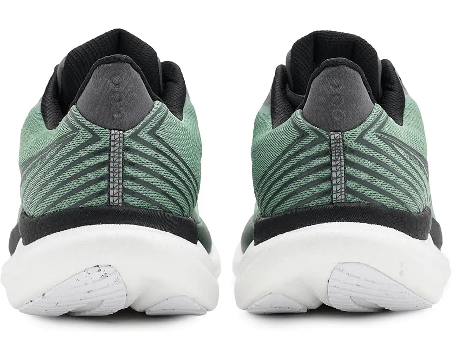 Беговые кроссовки Saucony Triumph 23 с технологией PWRRUN PB и подошвой XT-900