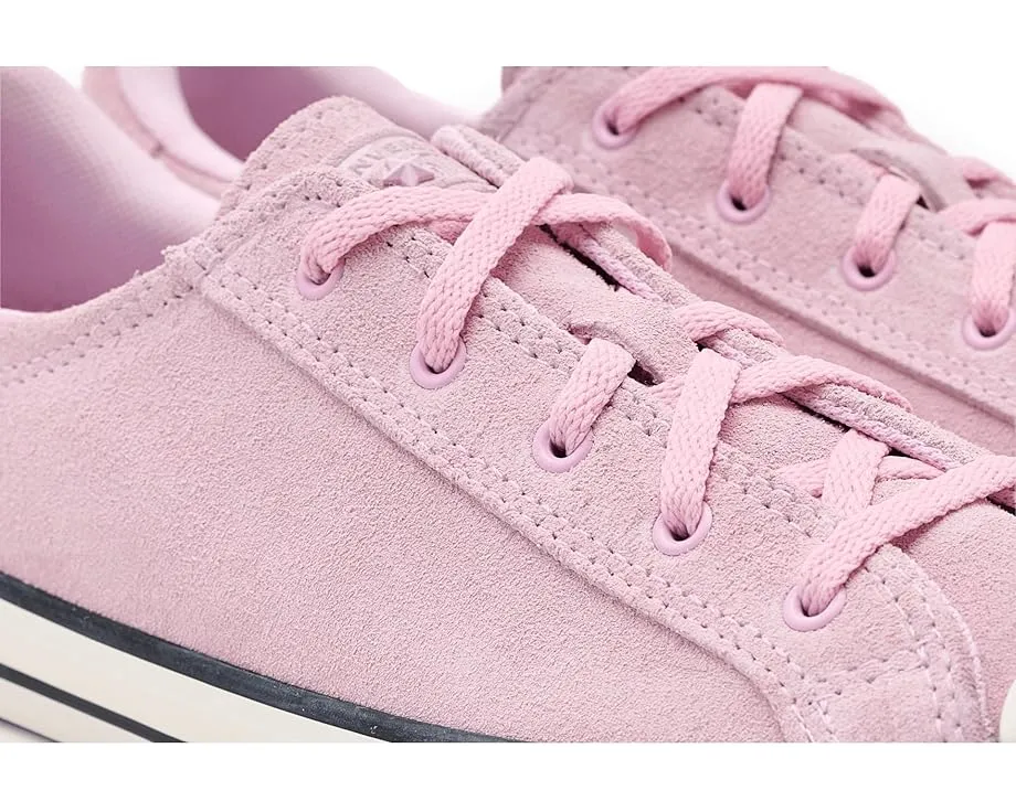 Кроссовки Converse Chuck Taylor All Star Dainty Lucky Tonal Suede Low Top ультранизкие