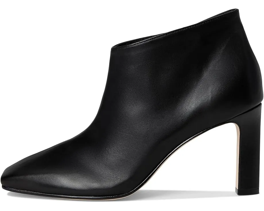 Ботильоны Garda от Bernardo с асимметричным силуэтом и квадратным носком