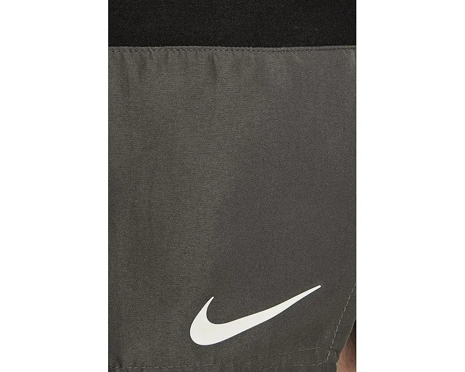 Плавки Nike Split с внутренним шортами и вентиляцией 5 дюймов (12.7 см)
