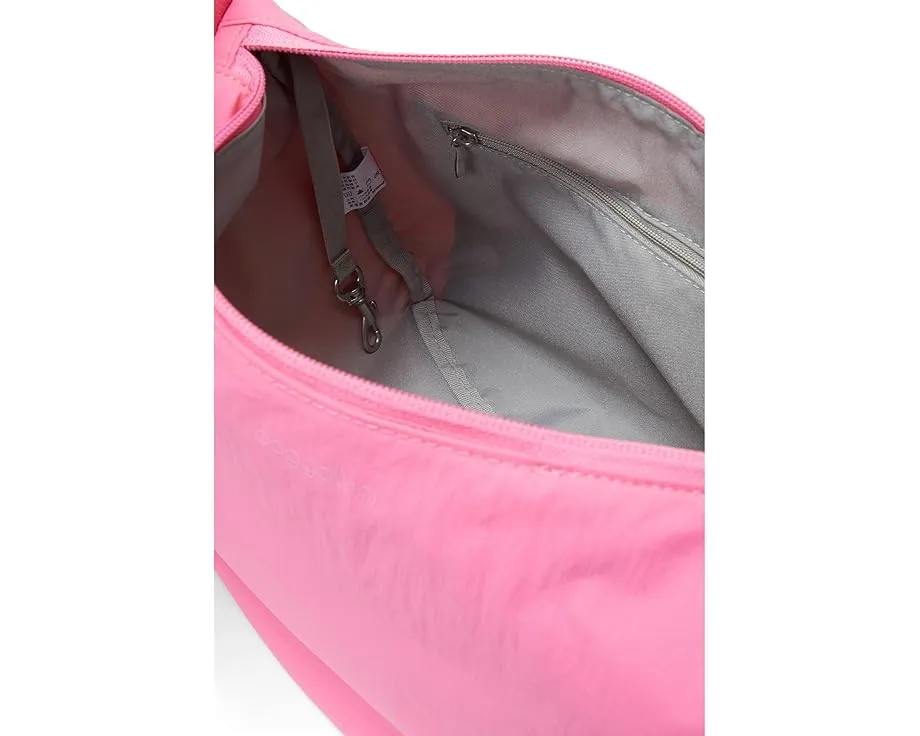 Сумка кроссбоди Swift Crescent Crossbody от Baggallini с полумесяцем