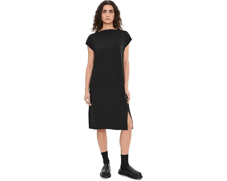 Платье Eileen Fisher с воротником-воронкой и короткими рукавами