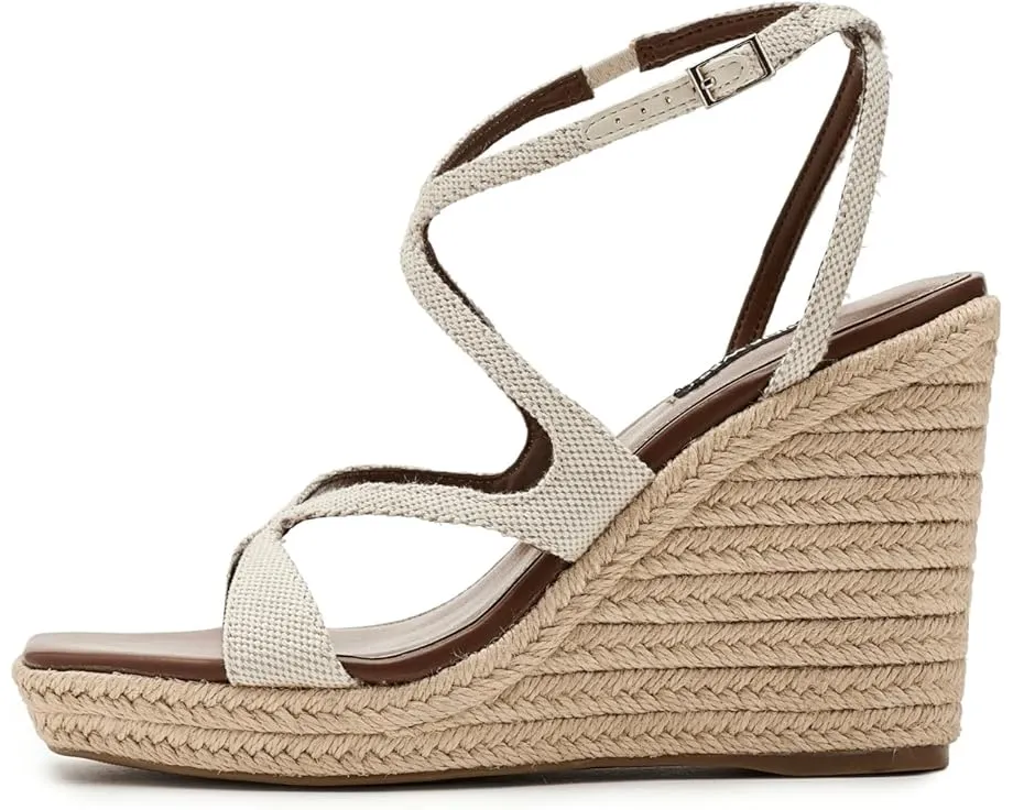 Босоножки Nine West Adriane на танкетке с открытым мысом