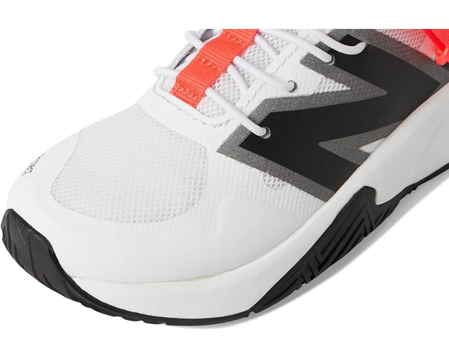 New Balance Kids Fuelcell Play кроссовки на резинке с верхней лямкой и защитой носка