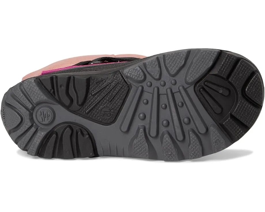 Зимние сапоги Kamik Rocket для детей с технологией NiteRays и сцеплением на любой поверхности