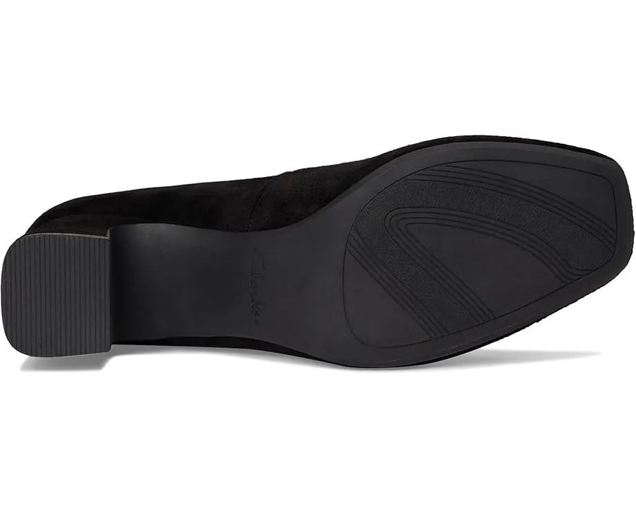 Туфли Clarks Fernie Court с квадратным носком и стелькой Contour Cushion