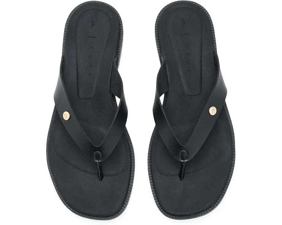 Сандалии Reef Sunny Farrah с квадратным носком и мягкой стелькой