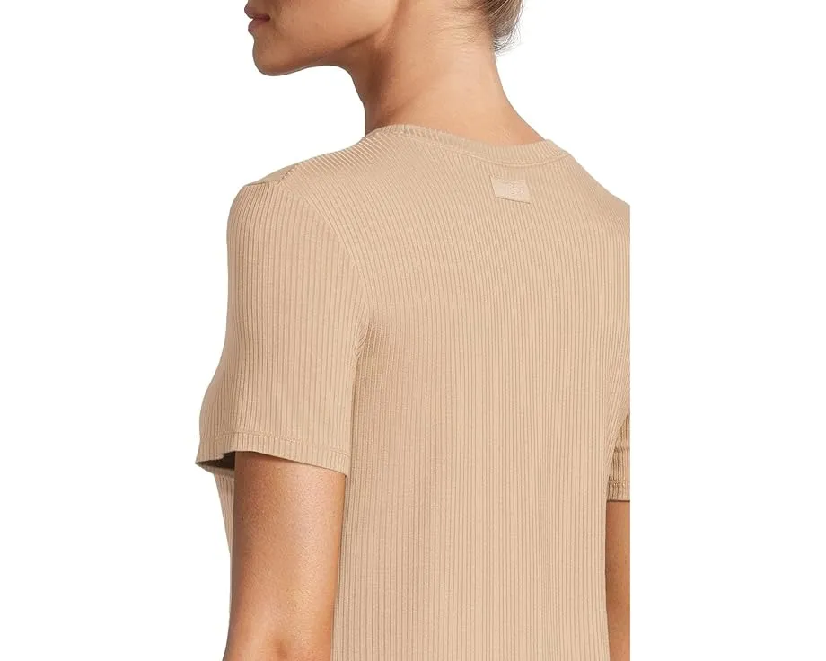 Футболка UGG Miriam Baby Tee Rib с ребристой структурой и логотипом