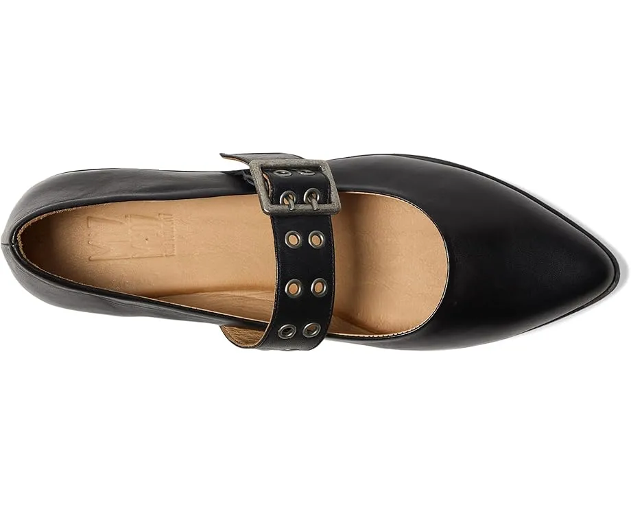 Балетки Feenix с ремешком на пряжке из мягкой кожи от Miz Mooz