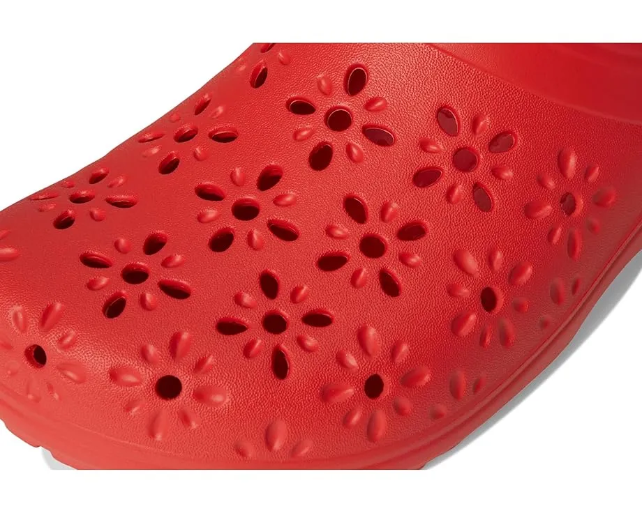 Классические сабо Crocs с ажурным цветочным дизайном и вентиляционными отверстиями