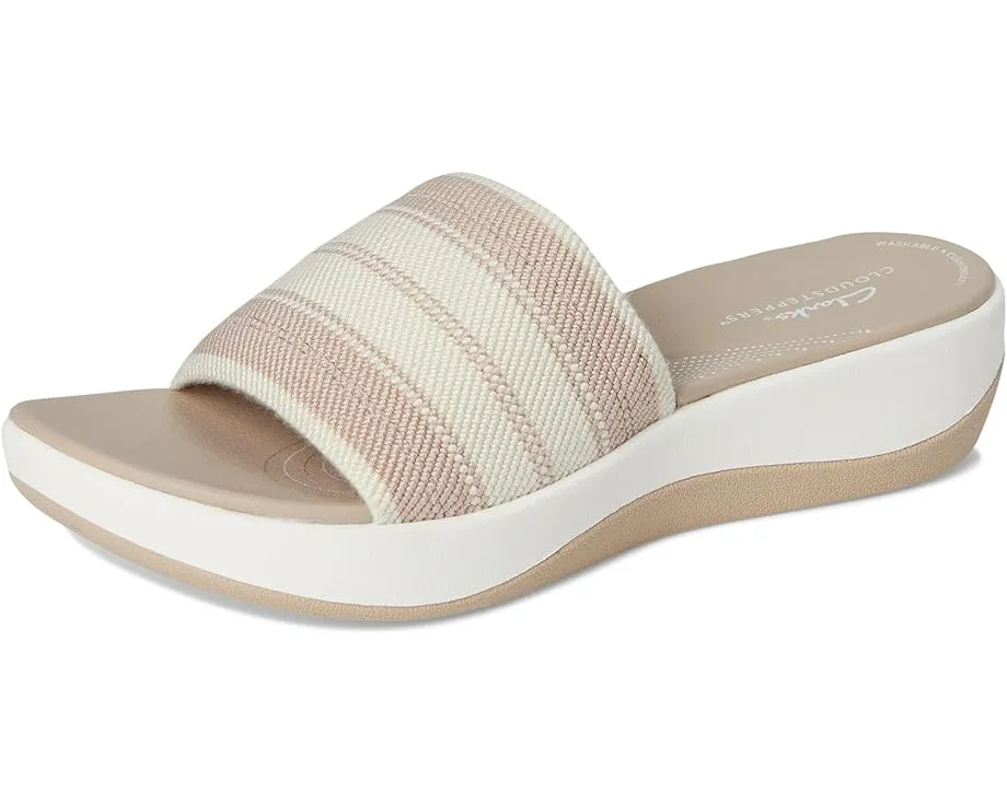 Сандалии Clarks Arla Hollis из коллекции Cloudsteppers на подошве из ЭВА